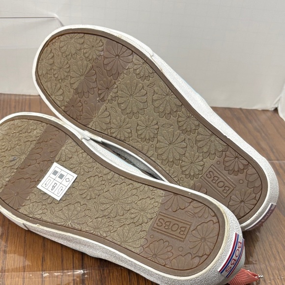 Bobs for dogs/sketchers Slip-On Women Shoes size 7.5. - Picture 5 of 6